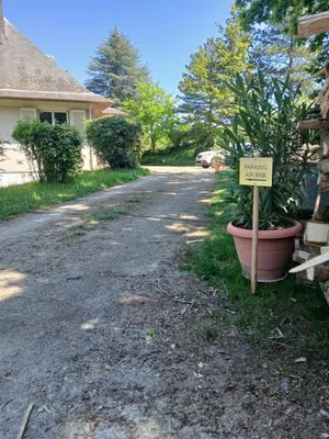Jardin de l'établissement logement à la campagne