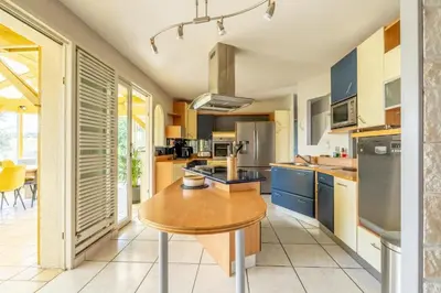 Cuisine ou kitchenette dans l'établissement Gîte Refuge des Amis