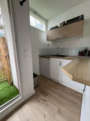 Cuisine ou kitchenette dans l'établissement Les Tulipiers