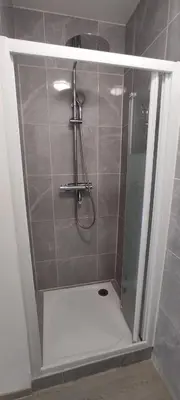 Salle de bains dans l'établissement L'Atelier Gauthier