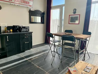 Cuisine ou kitchenette dans l'établissement Exclusivité - La Maison à Vapeur