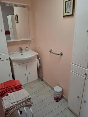 Salle de bains dans l'établissement Ker Ode