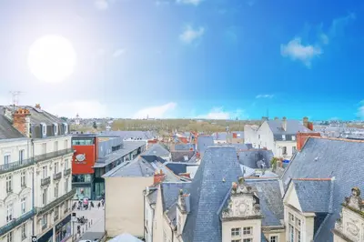 Vue générale sur Angers ou vue de la ville depuis l'appartement
