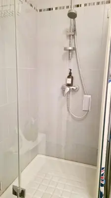 Salle de bains dans l'établissement Pause Chézine