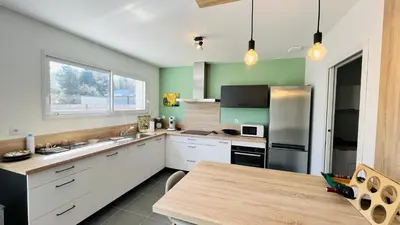 Cuisine ou kitchenette dans l'établissement Maison Océan, standing et plage