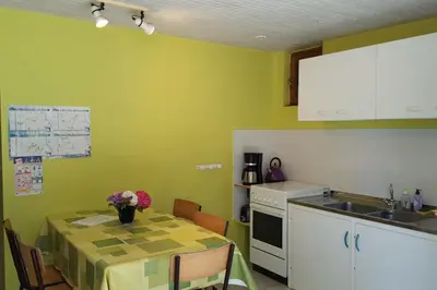 Cuisine ou kitchenette dans l'établissement Gîte à la campagne proche du littoral