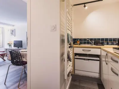 Cuisine ou kitchenette dans l'établissement Appartement atypique avec wifi au cœur de Clisson - FR-1-306-1310