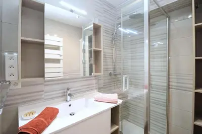 Salle de bains dans l'établissement Le Belouga By Tranquil at Home