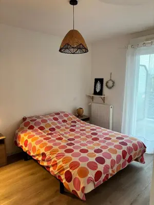 Un ou plusieurs lits dans un hébergement de l'établissement 2 pièces lumineux, terrasse exposée sud, proche mer