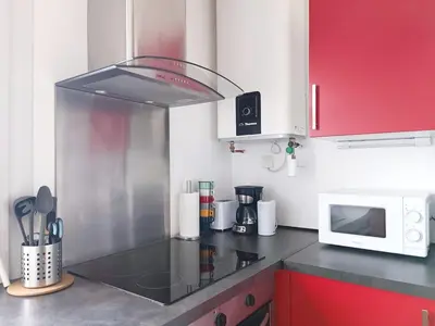Cuisine ou kitchenette dans l'établissement Le Pontchâtelain T3 Hypercentre