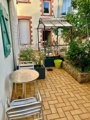 Balcon ou terrasse dans l'établissement Zéphyra Studio DELUXE dans résidence Privée avec Patio à proximité