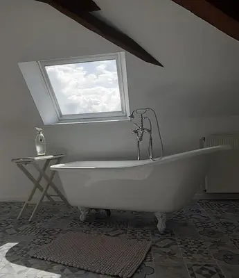 Salle de bains dans l'établissement Waterfront family property
