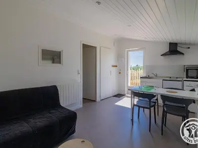 Cuisine ou kitchenette dans l'établissement Studio cosy avec terrasse en campagne, proche Nantes - FR-1-622-109