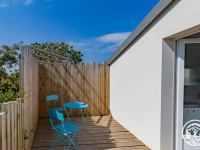 Balcon ou terrasse dans l'établissement Studio cosy avec terrasse en campagne, proche Nantes - FR-1-622-109