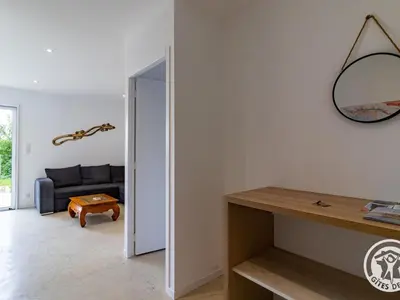 Coin salon dans l'établissement Gîte moderne avec jardin clos et animaux admis près de Nantes et Angers - FR-1-622-108