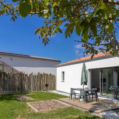 Gîte moderne avec jardin clos et animaux admis près de Nantes et Angers - FR-1-622-108