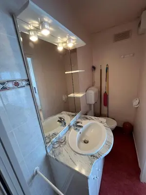 Salle de bains dans l'établissement Le Remblai