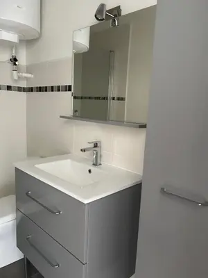 Salle de bains dans l'établissement Studio élégant, central, pour 2 personnes