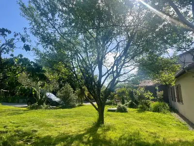 Jardin de l'établissement Echappée belle verdoyante 20 kms du Puy