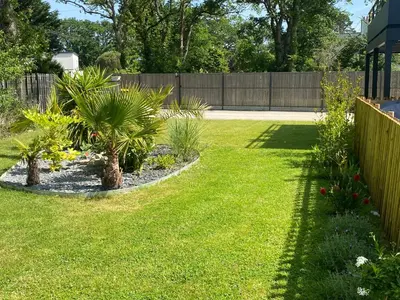 Jardin de l'établissement T3 rez de jardin