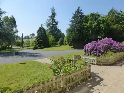 Jardin de l'établissement Chambres d'hôtes Le Cerisier