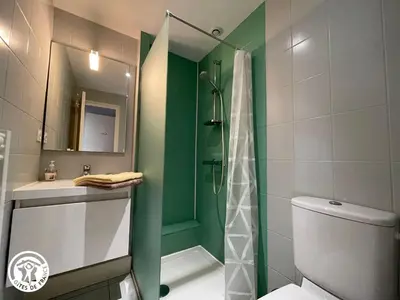 Salle de bains dans l'établissement Chambres d'hôtes Le Cerisier