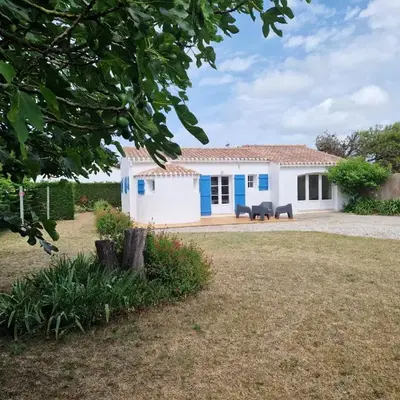Maison familiale à Barbâtre face à la dune