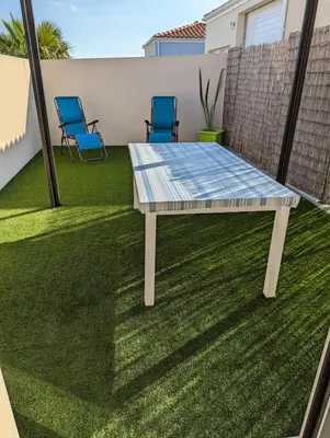 Tennis de table au sein de l'établissement Pornic Studio ou à proximité