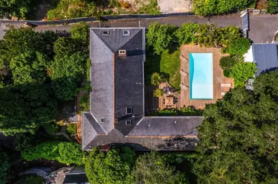 Piscine de l'établissement Villa de La Plume ou située à proximité