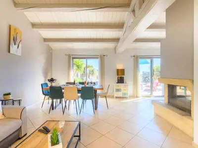 Coin salon dans l'établissement Holiday Home Confort et Relax Ile de Noirmoutier by Interhome