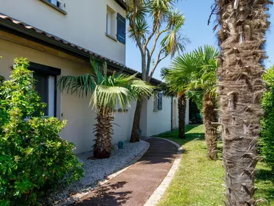Jardin de l'établissement Holiday Home Villa Sunset by Interhome