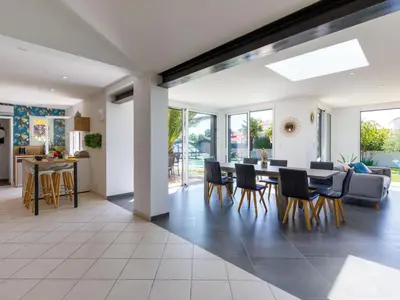 Coin salon dans l'établissement Holiday Home Villa Sunset by Interhome