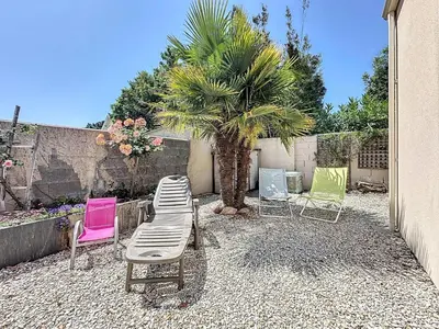 Jardin de l'établissement Holiday Home Les Embruns by Interhome