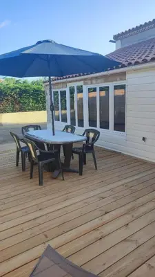 Balcon ou terrasse dans l'établissement La Landeronette