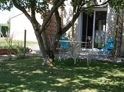 Jardin de l'établissement Gîte rural calme et bien situé