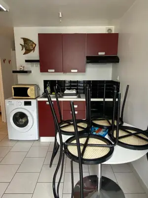 Cuisine ou kitchenette dans l'établissement Studio bord de mer Max 4 personnes