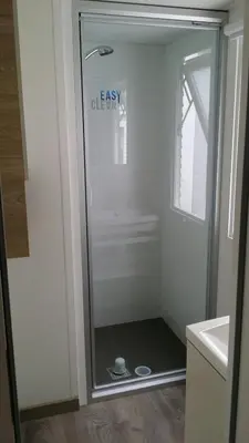 Salle de bains dans l'établissement Mobilhome L'abri Côtier