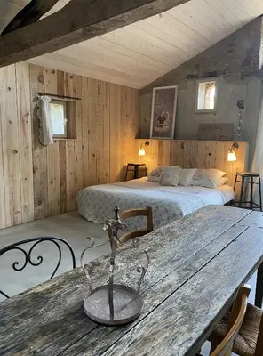 Un ou plusieurs lits dans un hébergement de l'établissement Le logis de la Grange aux Gîtes de l'Etang des Noues,