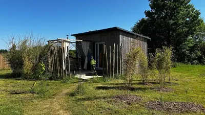 Jardin de l'établissement Ecolodge premium avec bain nordique