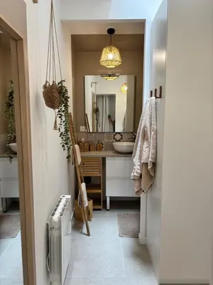 Salle de bains dans l'établissement La parenthèse balinaise