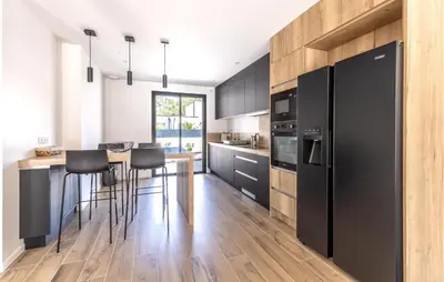 Cuisine ou kitchenette dans l'établissement Cozy Home In Saint Jean De Monts