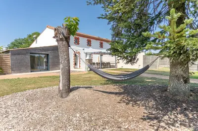 Jardin de l'établissement Gîte Honorus - SPA - Puy duFou - Grande capacité