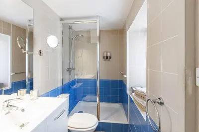Salle de bains dans l'établissement La Maison D'Hôtes Nantes Centre