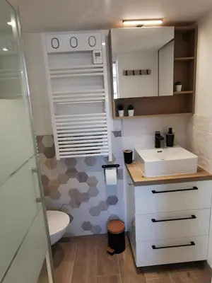 Salle de bains dans l'établissement Studio aux portes du Puy duFou