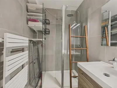 Salle de bains dans l'établissement Vue mer - Appart pour 4 - Grand balcon