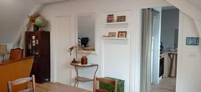 Coin salon dans l'établissement Appartement privatif étage maison - 2 chambres - 5 couchages - Jardin