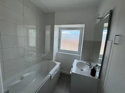Salle de bains dans l'établissement Logement proche Aéroport Nantes