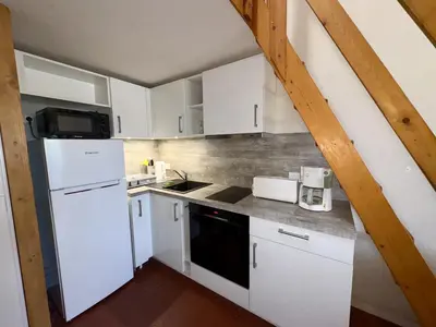 Cuisine ou kitchenette dans l'établissement Maison de vacances près de la forêt pour 4 pers avec parking - FR-1-323-581