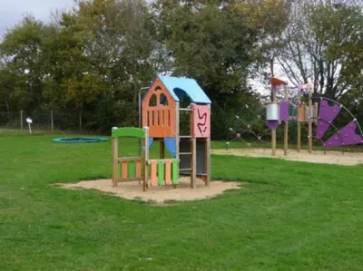Aire de jeux pour enfants de l'établissement Bungalow, 3 chambres