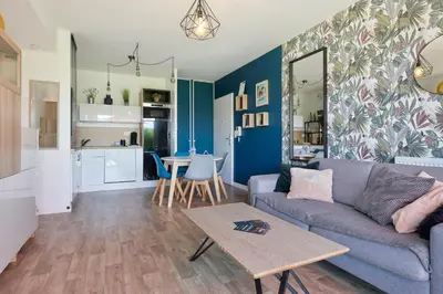 Cuisine ou kitchenette dans l'établissement Le Retz de Jardin - Appartement calme avec parking